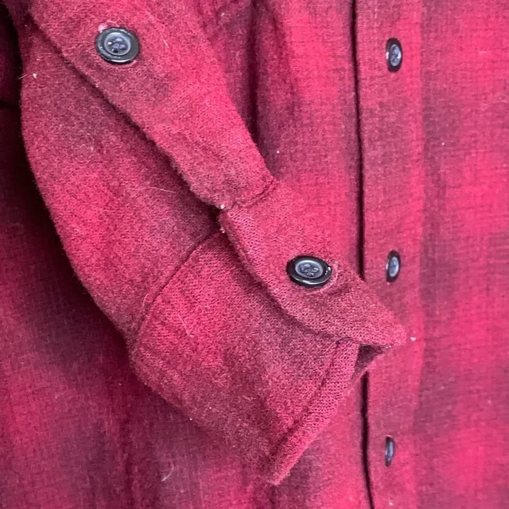 Pendleton, OUTDOORSMAN, vintage, Red/ black Wool Shirt